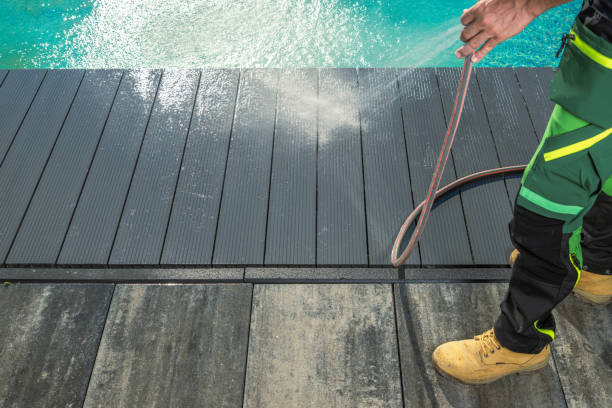 Best Garage Pressure Washing  in Tyndall, SD